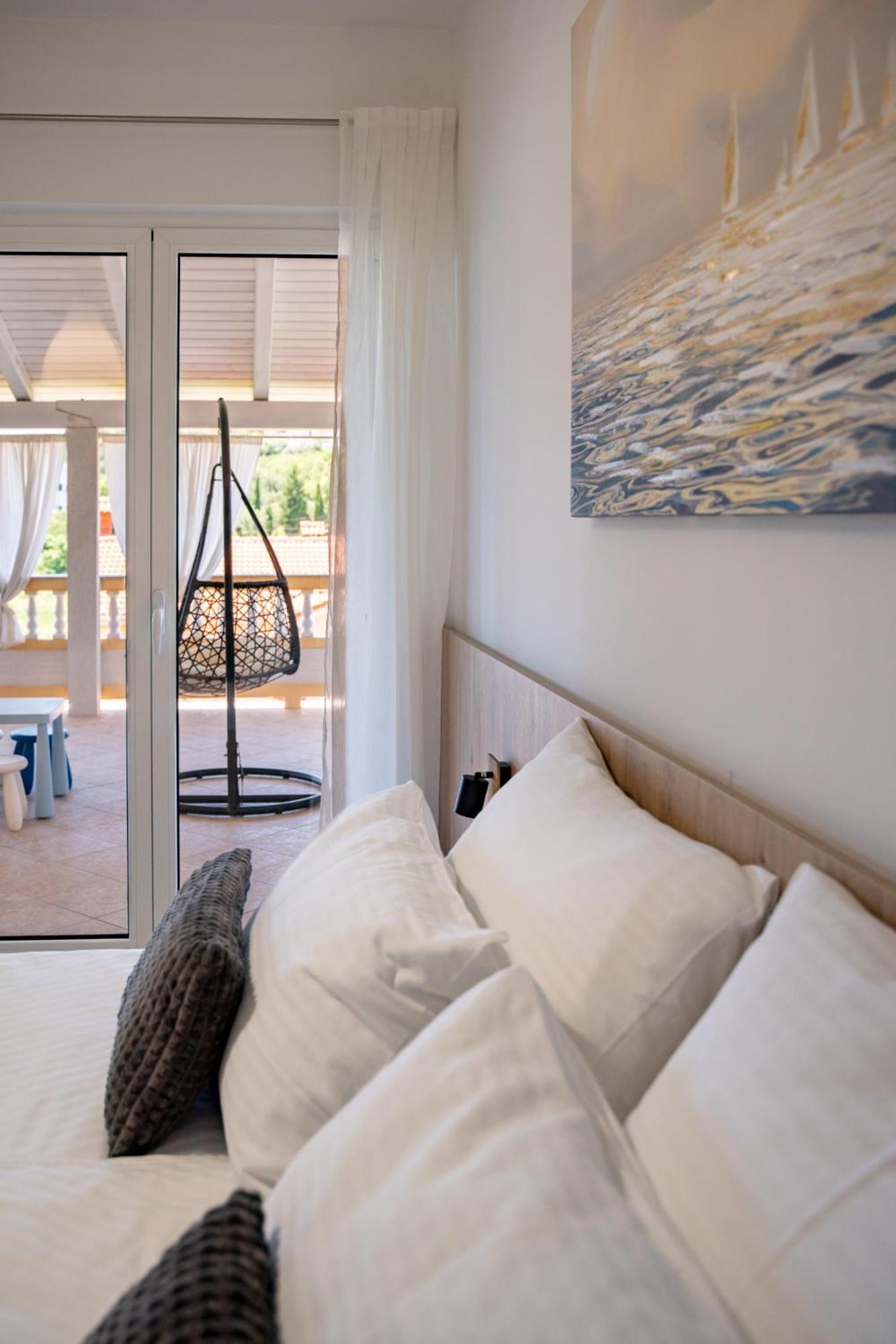 Foric Apartments With Outdoor Heated Pool ราบ ภายนอก รูปภาพ
