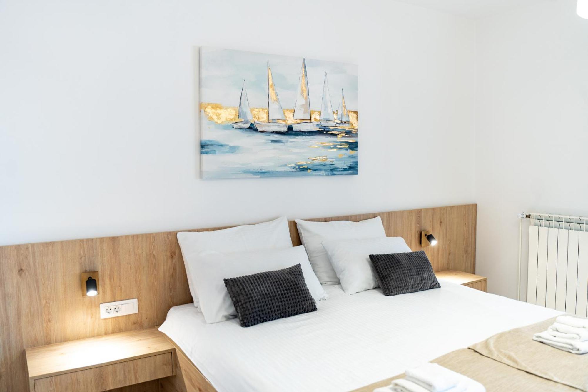 Foric Apartments With Outdoor Heated Pool ราบ ภายนอก รูปภาพ