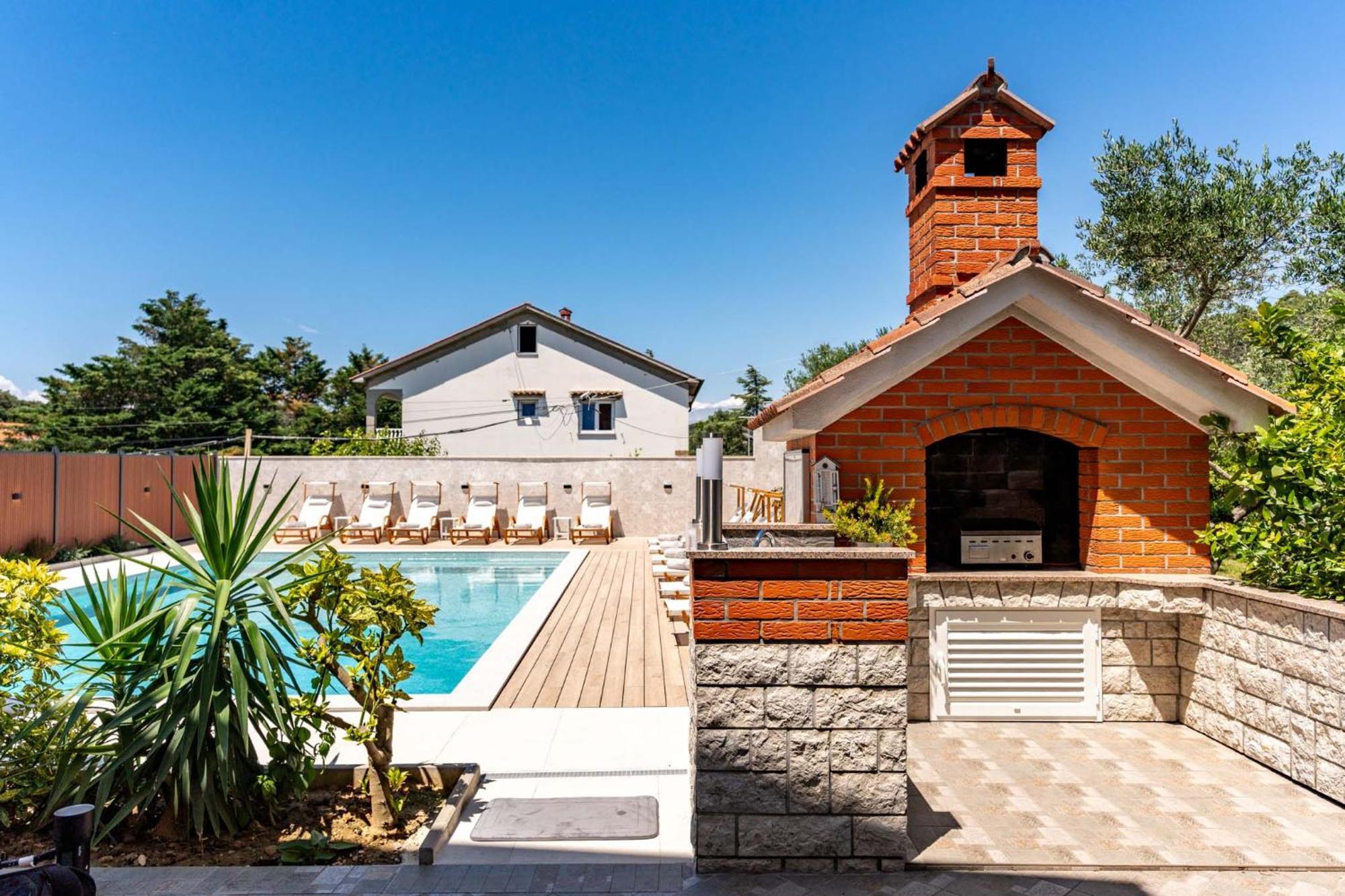 Foric Apartments With Outdoor Heated Pool ราบ ภายนอก รูปภาพ