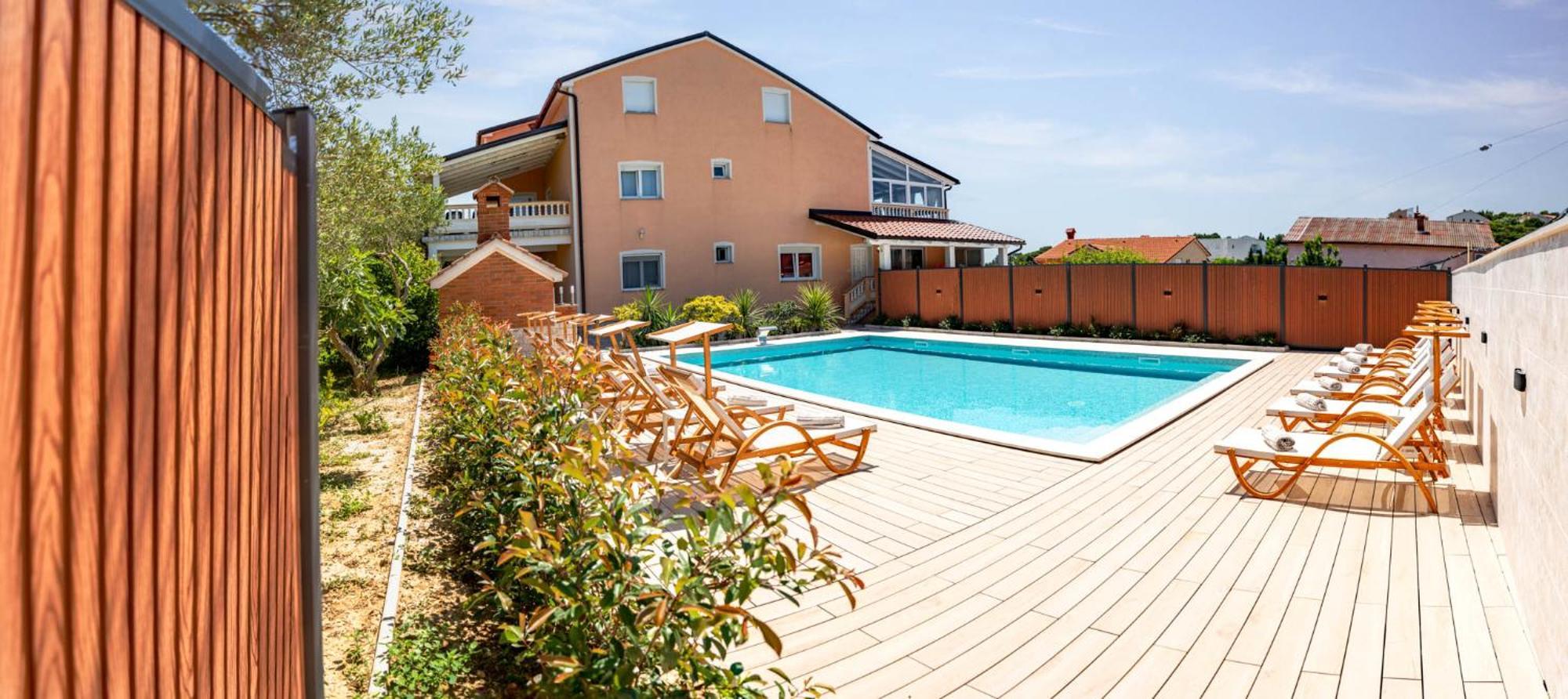 Foric Apartments With Outdoor Heated Pool ราบ ภายนอก รูปภาพ