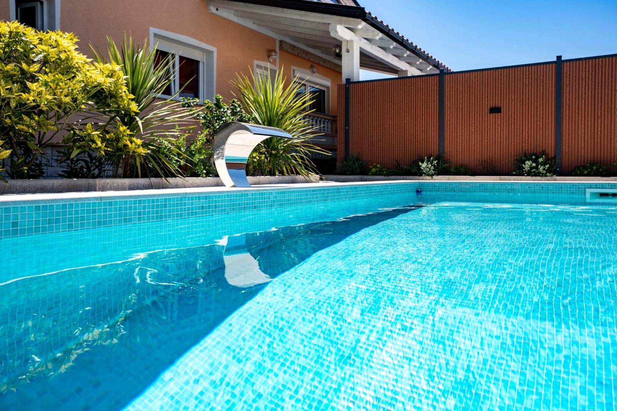 Foric Apartments With Outdoor Heated Pool ราบ ภายนอก รูปภาพ