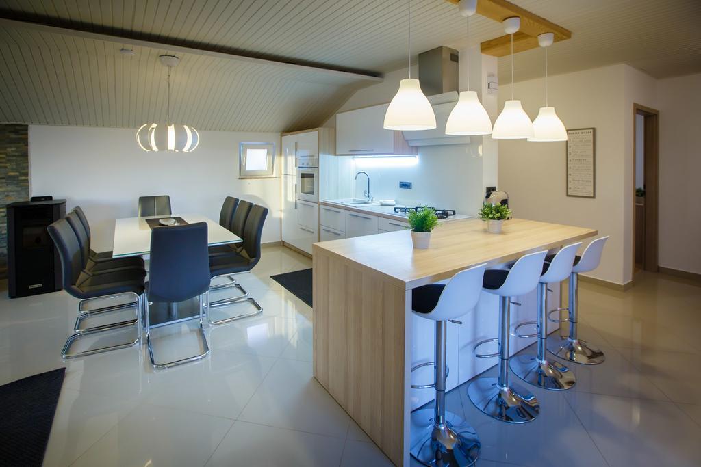 Foric Apartments With Outdoor Heated Pool ราบ ภายนอก รูปภาพ